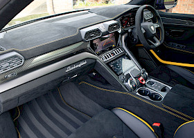 2025/25 Lamborghini Urus Performante