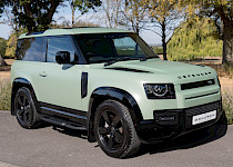 2023/23 Land Rover Defender 90 D300 75th Limited Edition